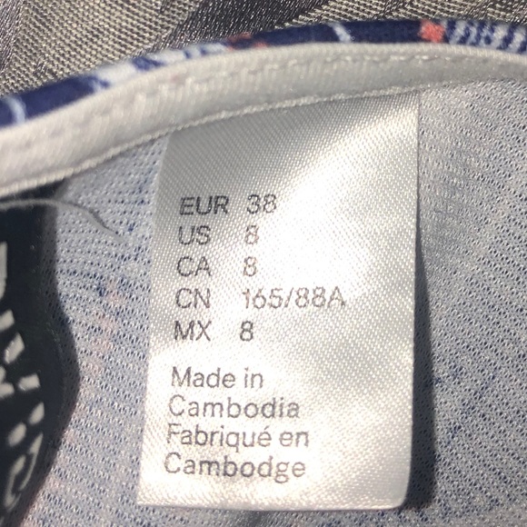 Patterned Dress - Picture 3 of 3